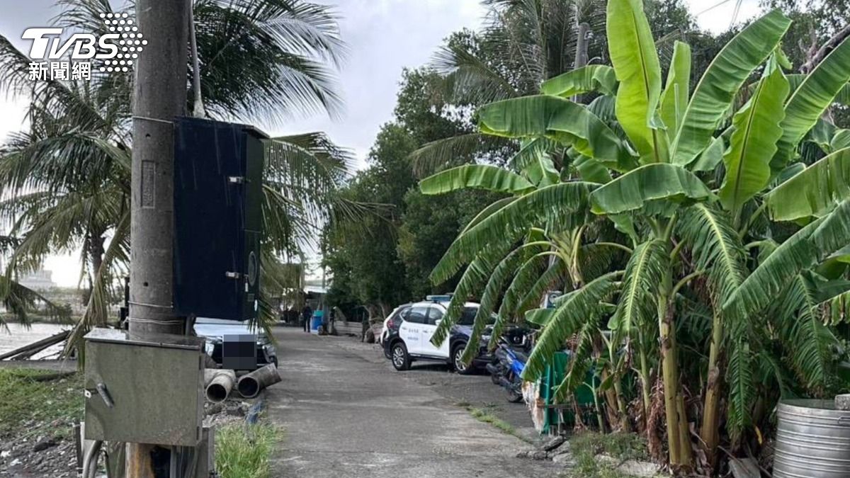 高雄老翁觸電亡！「手握電線」倒臥魚塭工寮　兒嚇壞急報案