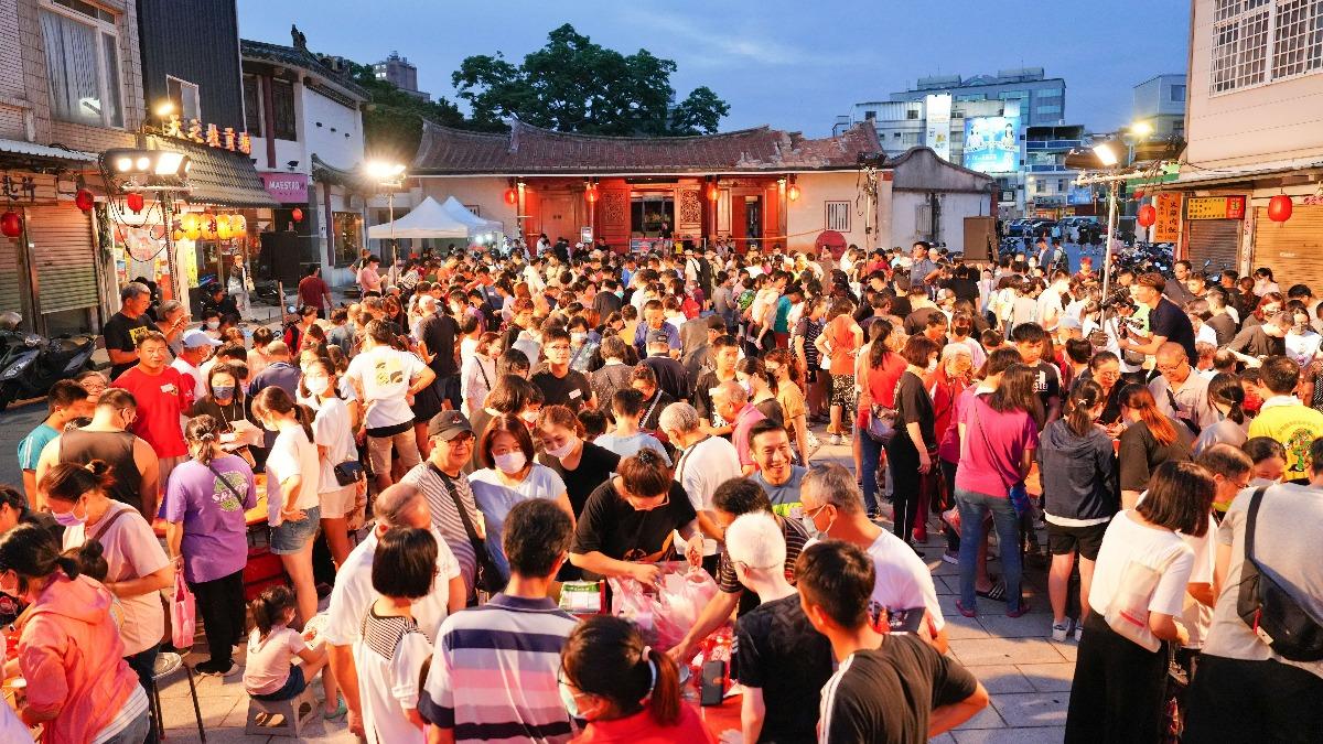 過去金門博餅盛況。（圖／金門縣政府）