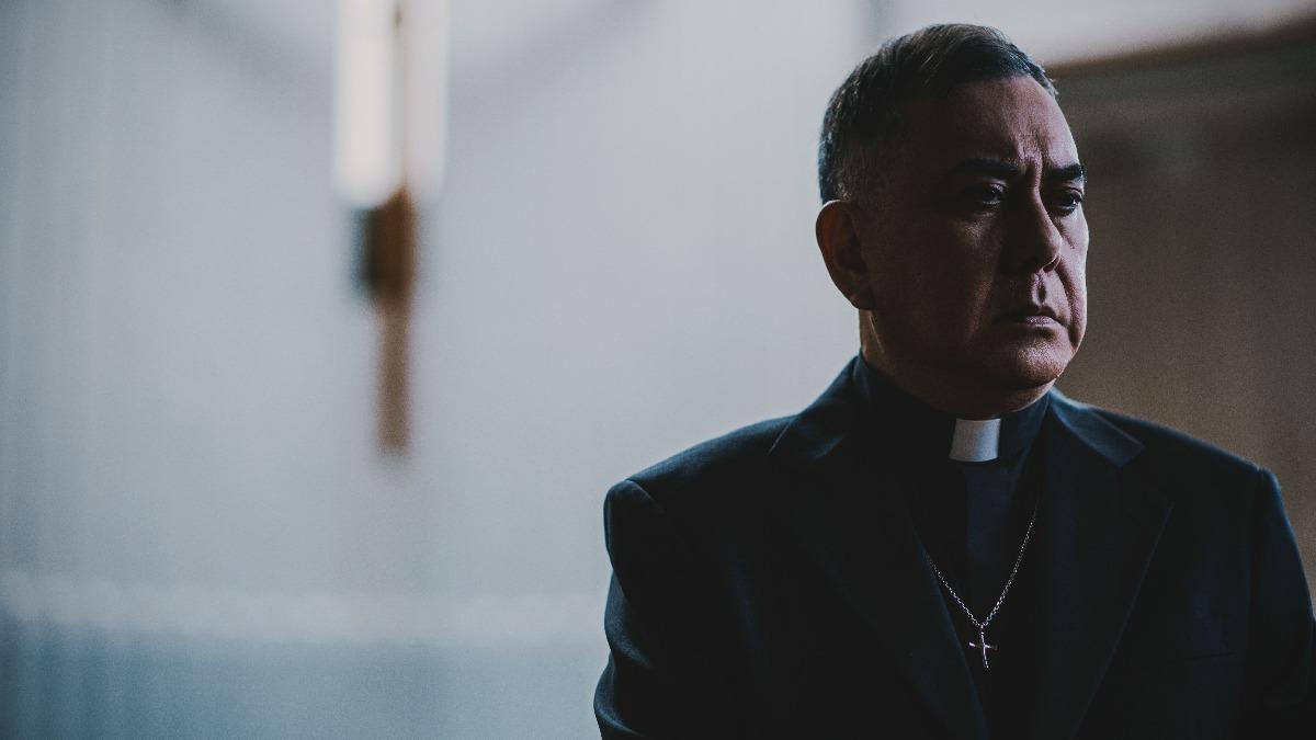 黃秋生在新片《不赦之罪》中飾演牧師，同時也是痛失愛女的父親。（圖／雄影提供）