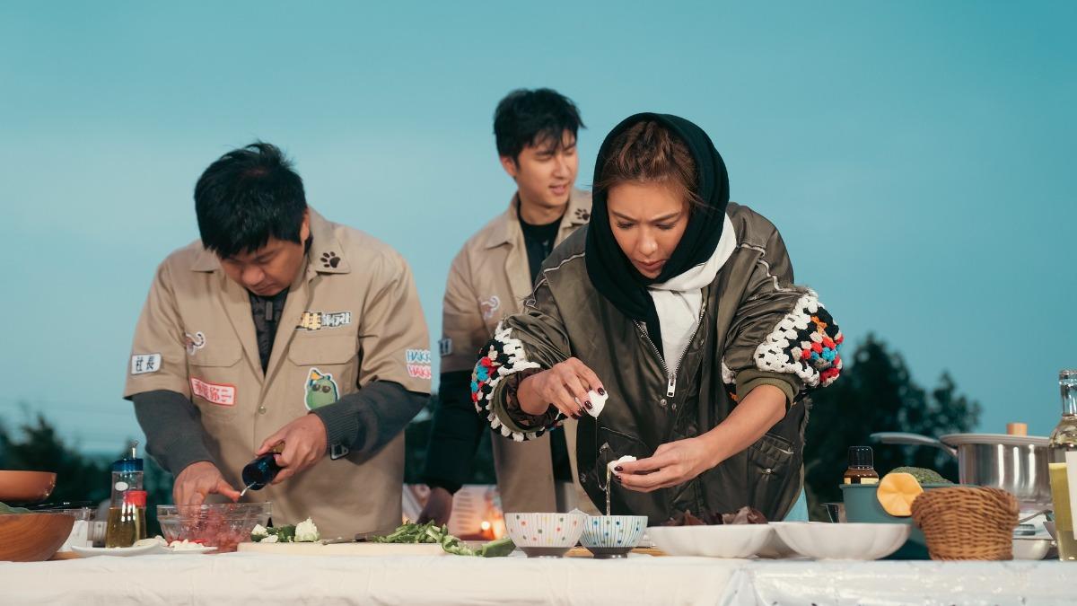 小禎曾做菜給胡瓜，藉機介紹舊愛李進良給對方認識。（圖／客家電視提供）