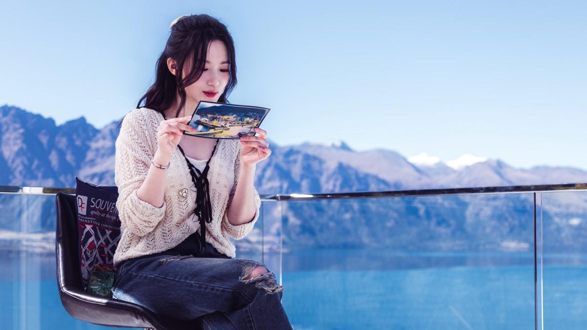 葉舒華被紐西蘭的湖光山色所吸引。（圖／出去一下提供）