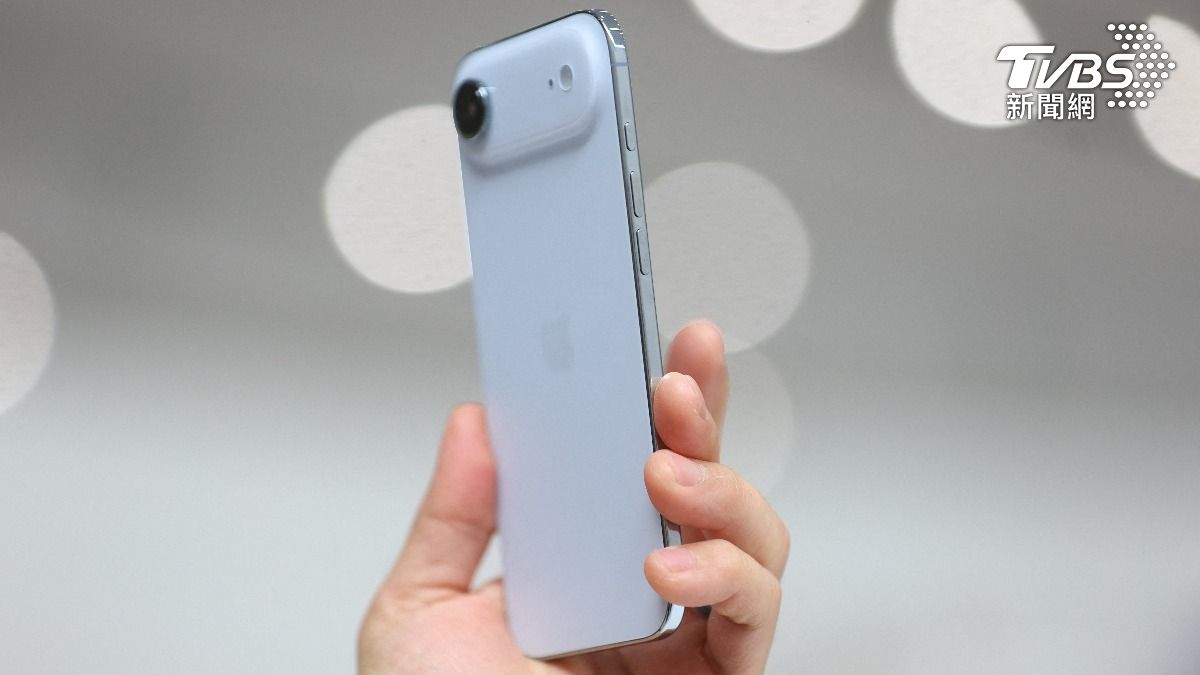 超薄iPhone Air會一彎就斷？　蘋果高層實測影片曝