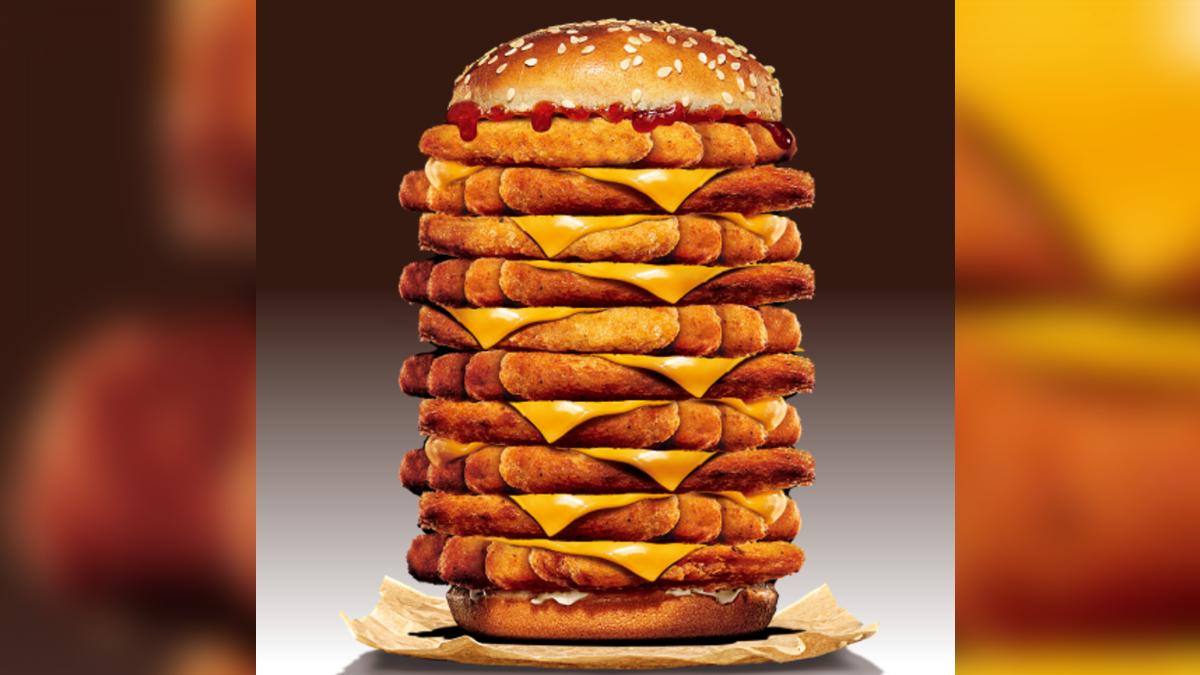 漢堡王限時推出「十層雞薯條堡」。（圖／翻攝自網路）