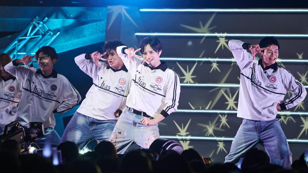 中島健人（右二）演唱會上跟粉絲有許多互動應援。（圖／大鴻藝術提供）