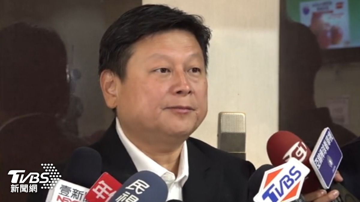 選藍魁！　徐巧芯陪領表　羅智強：邀她掌社群