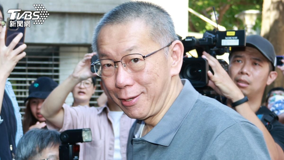 命理師廖大乙警告柯文哲生肖屬豬，今年「犯太歲」又犯「官符」。（圖／潘建樺攝）