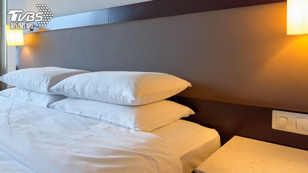 網友發現國內的親子飯店超級難預訂。（示意圖／shutterstock達志影像）