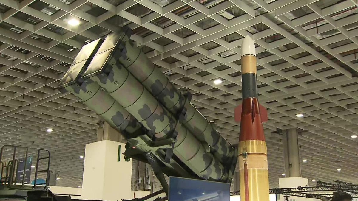 Taiwan unveils Strong Bow missile system at defense expo
