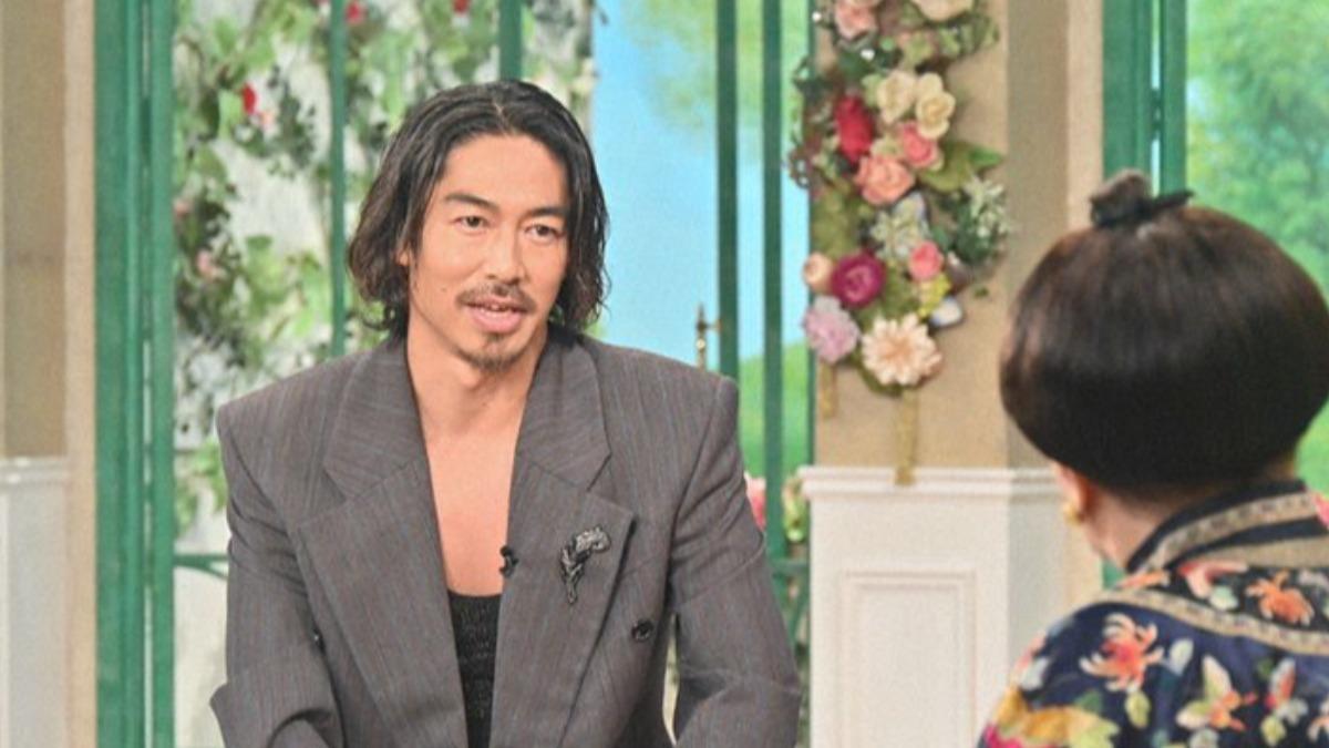 AKIRA上節目分享婚後生活。（圖／翻攝自tv-asahi）