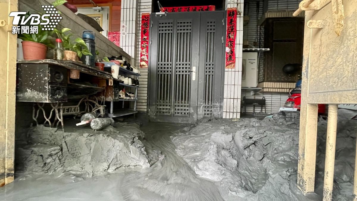 救災振奮喜訊！馬太鞍溪水成功改道　原流入市區導引進深水槽