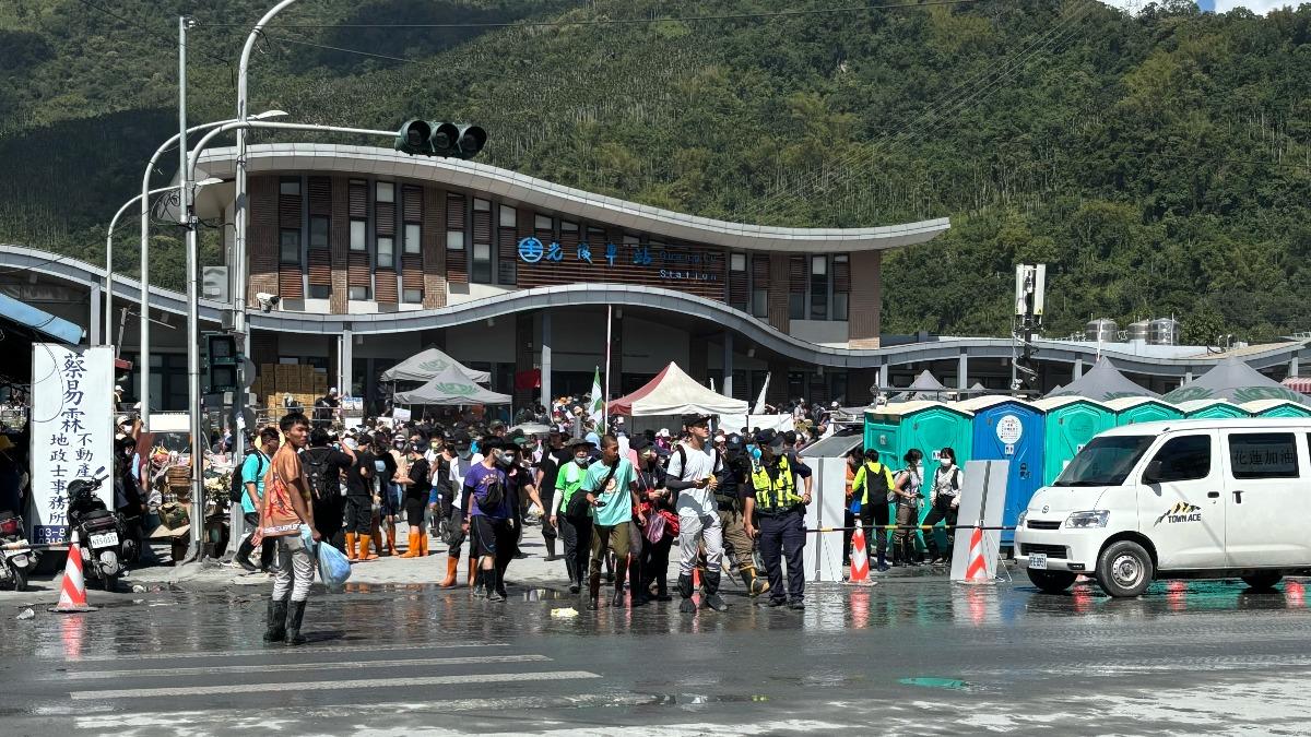 光復市區單向管制！軍警嚴守路口　台九便橋工程進度曝