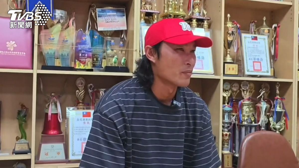 味全龍投手返鄉救災！球隊力挺准假　重建現場見感人畫面哽咽
