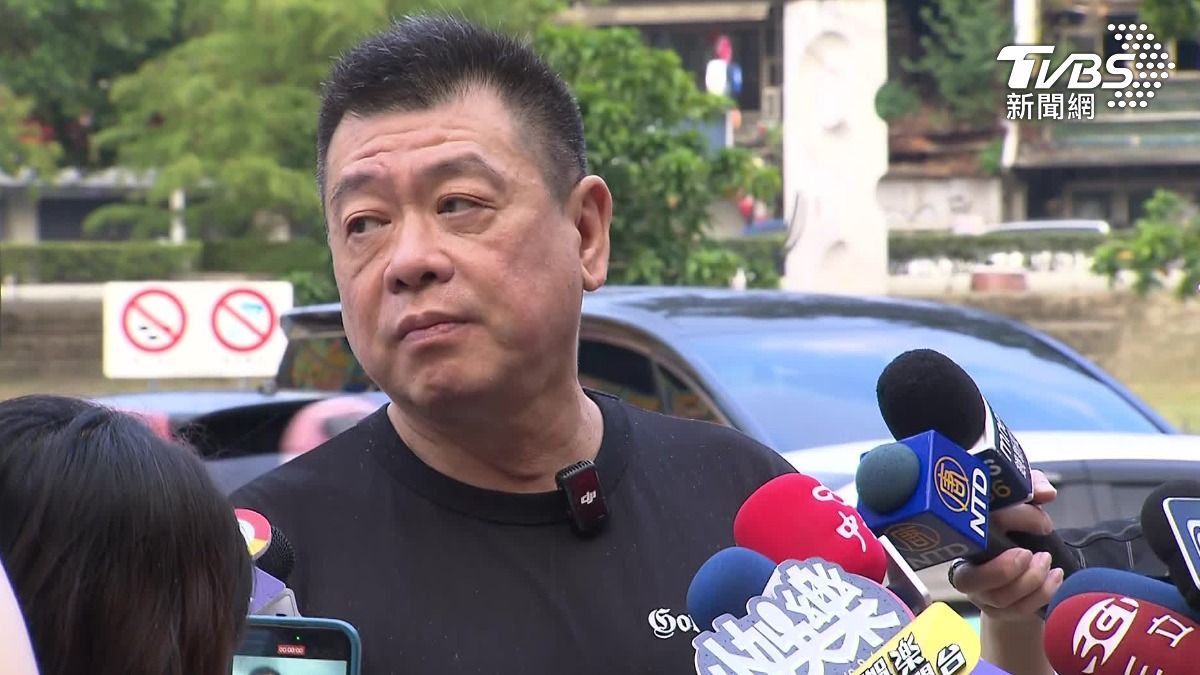 于朦朧墜樓疑案！孫德榮「向神明稟告」為愛徒討公道　揭財務不清疑關鍵