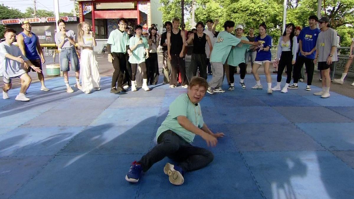 胡瓜為了節目超拚命。（圖／民視提供）