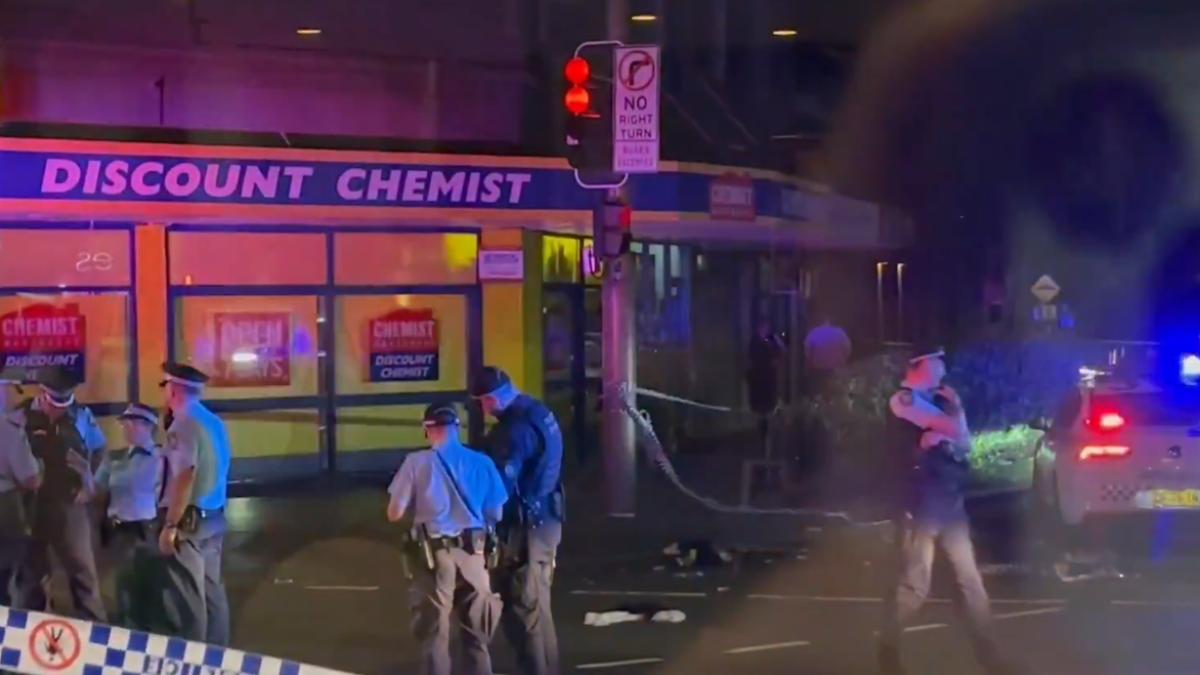 雪梨鬧區傳出槍響，60歲槍手目前正拘留中。　（圖／翻攝自X@9NewsSyd）