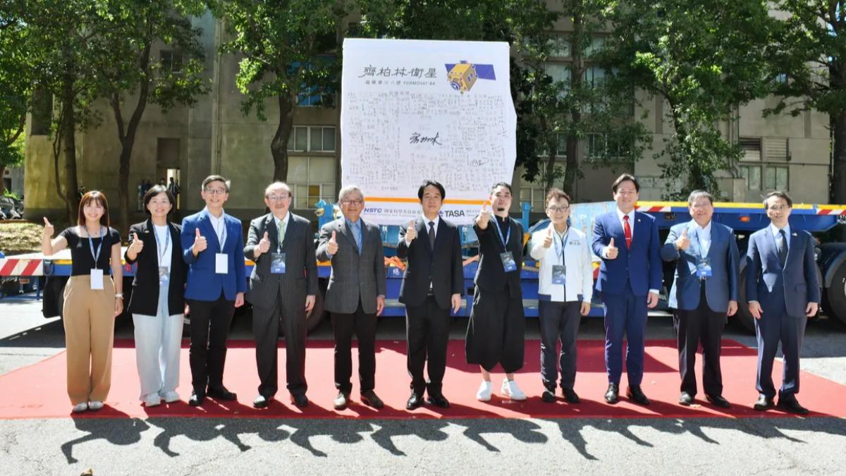 Taiwan’s first optical remote sensing satellite sent to America (Courtesy of TASA) Taiwan readies 1st FORMOSAT-8 satellite for U.S. launch