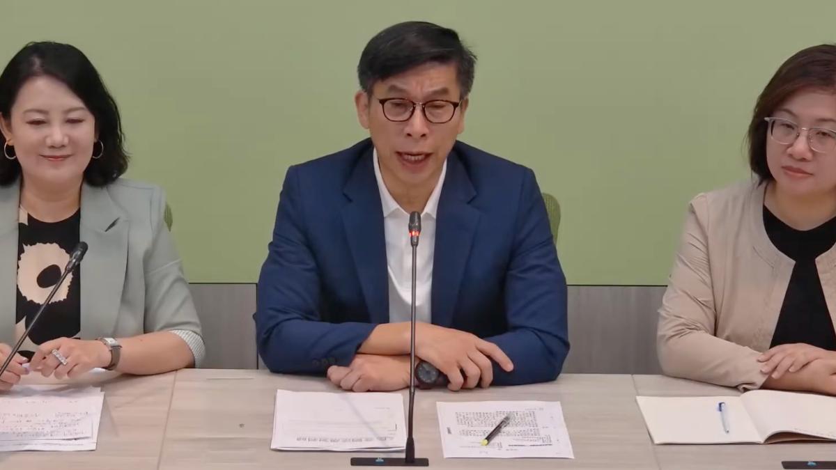 針對普發一萬審查，民進黨團幹事長鍾佳濱今（9）日表示，目前審查情況順利，不分朝野黨派，都希望今天完成處理、今天出委員會。（圖／民進黨團）