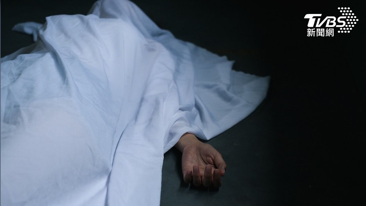 新加坡-父女-陳屍-家中