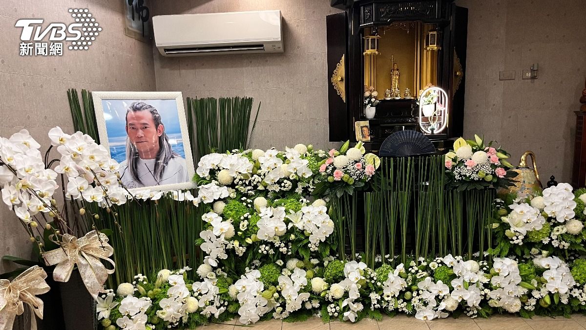 顏正國靈堂。（圖／記者陳建嘉攝）