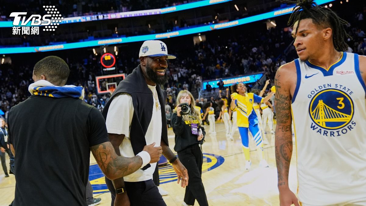 湖人巨星詹姆斯因坐骨神經痛，將缺席強碰勇士的開幕戰。（圖／達志影像美聯社）