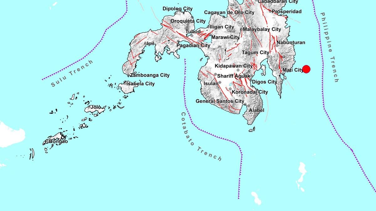 菲律賓南部又爆6.8強震！深度僅10km　當局急發海嘯警報