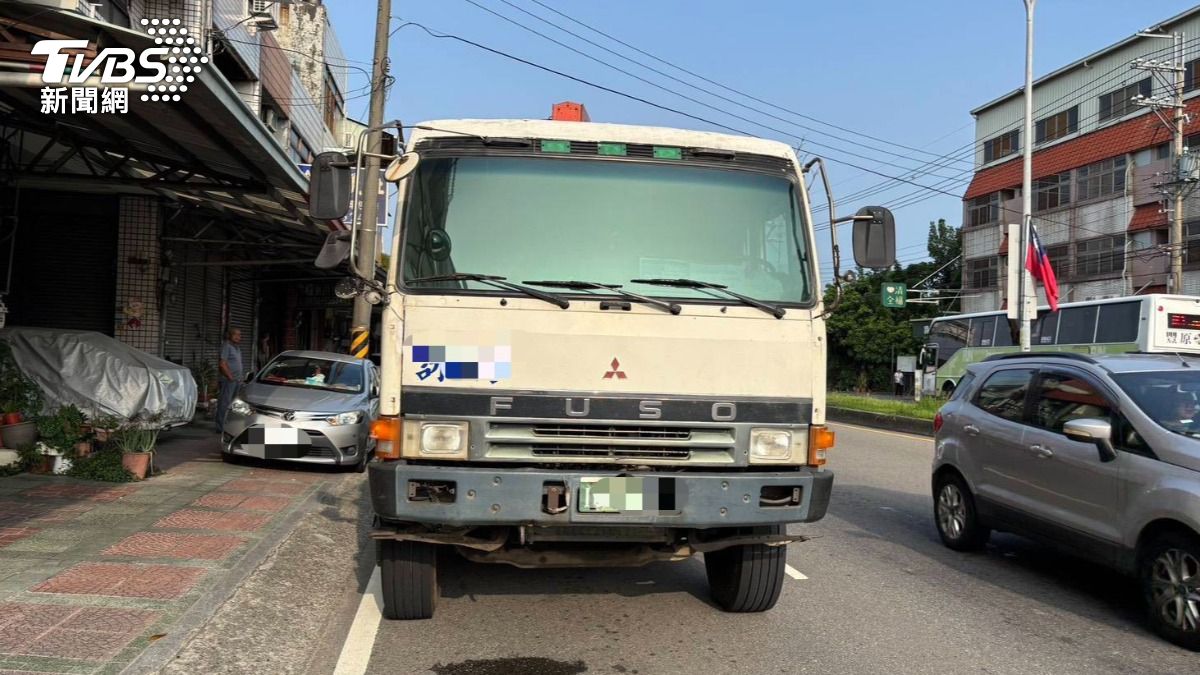獨／台中婦遭鬼切車輾斃！兒控警「不給監視器」　分局回應了
