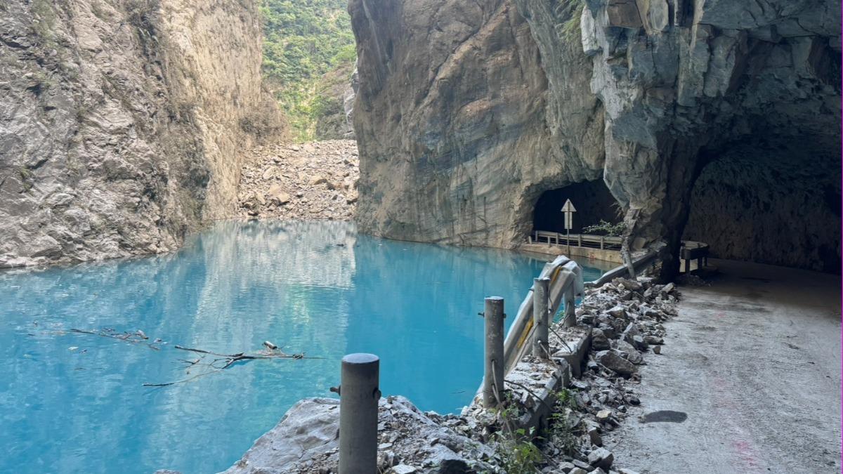 堰塞湖傍晚6點將溢淹。（圖／翻攝自林業及自然保育署花蓮分署臉書）