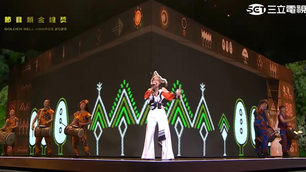 雅維·茉芮是大S、小S表妹。（圖／翻攝自金鐘獎 Golden Bell Awards YouTube）