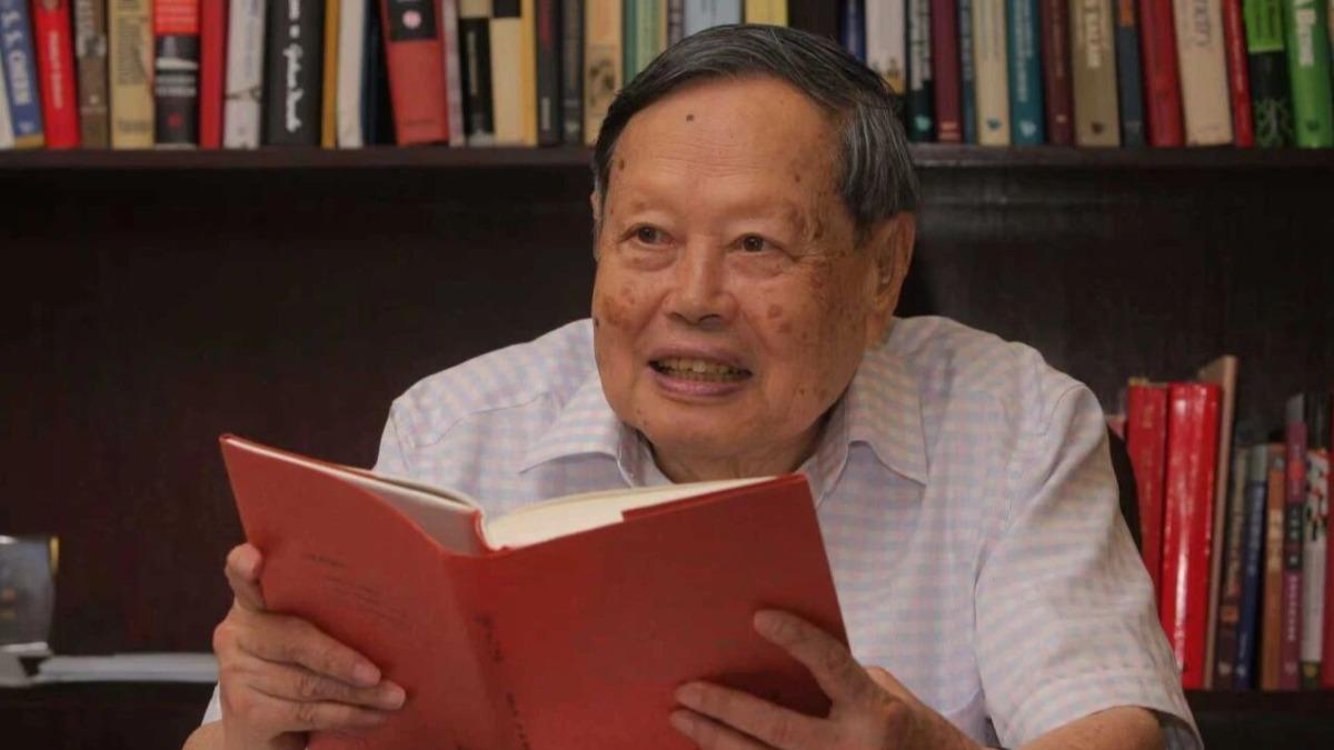 從小立志得諾貝爾！物理巨擘楊振寧辭世　創理論改寫科學史