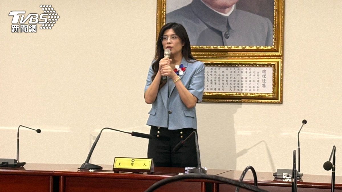 快訊／國民黨史上第二位女主席！鄭麗文現身：我們做到了！