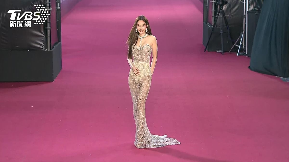 戲劇星光大道　曾莞婷水鑽禮服搶當最辣　楊謹華、謝盈萱紅毯比美