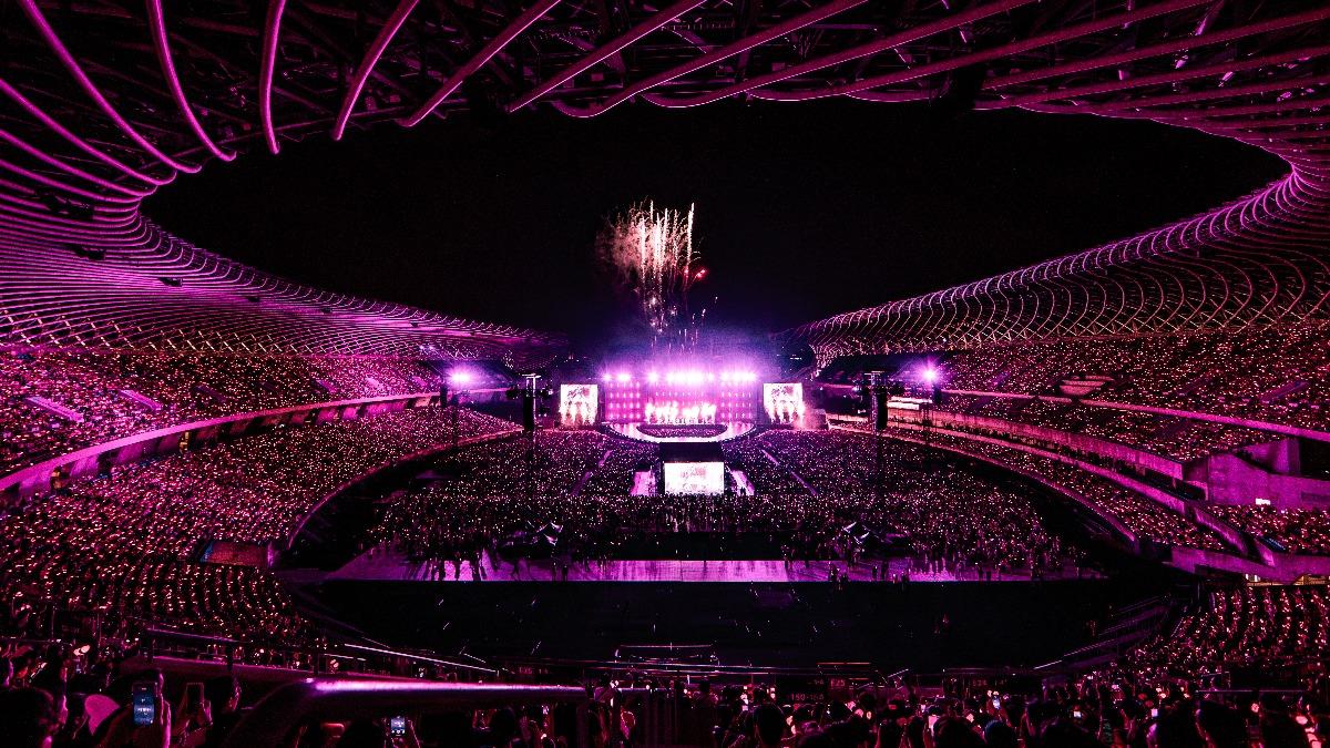 好ㄅㄧㄤˋ！BLACKPINK高雄開唱改寫5紀錄　Rosé鳳梨酥配50嵐