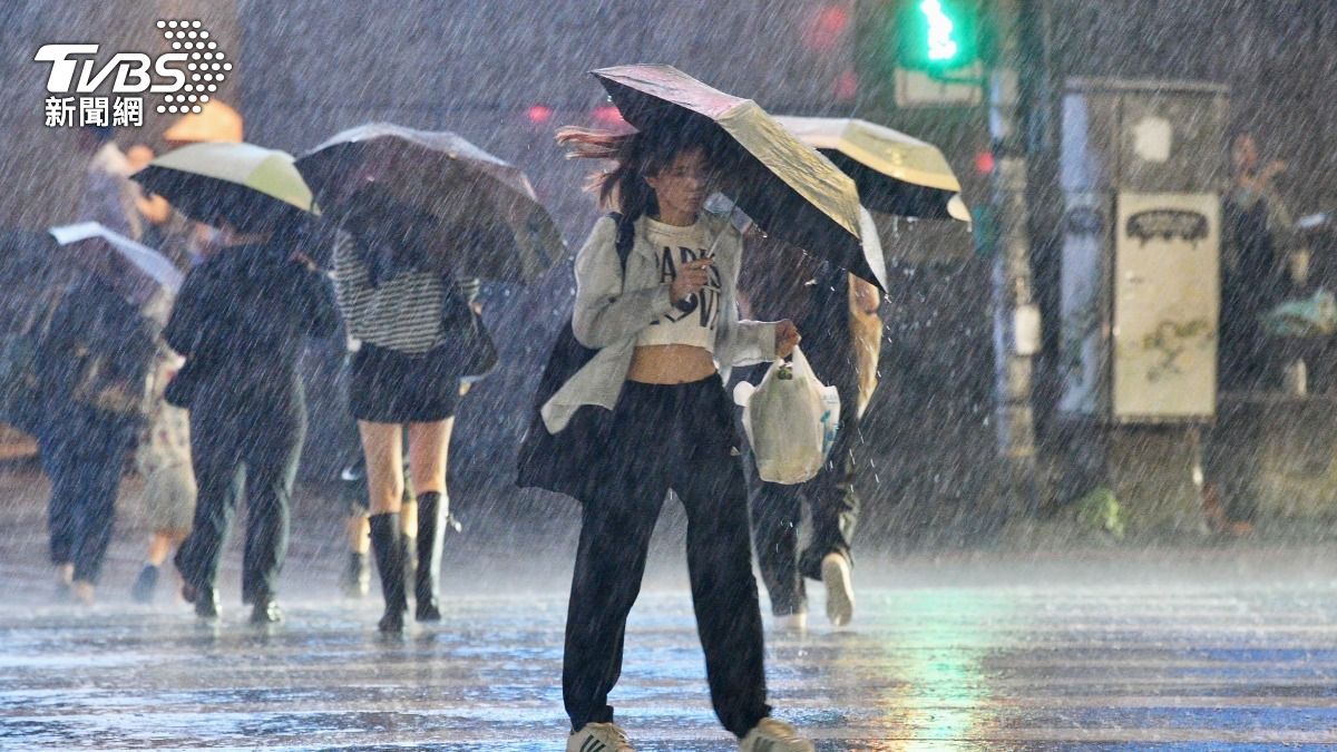 天氣／雨下不停！雨彈連轟至下周三　北東今起氣溫下降