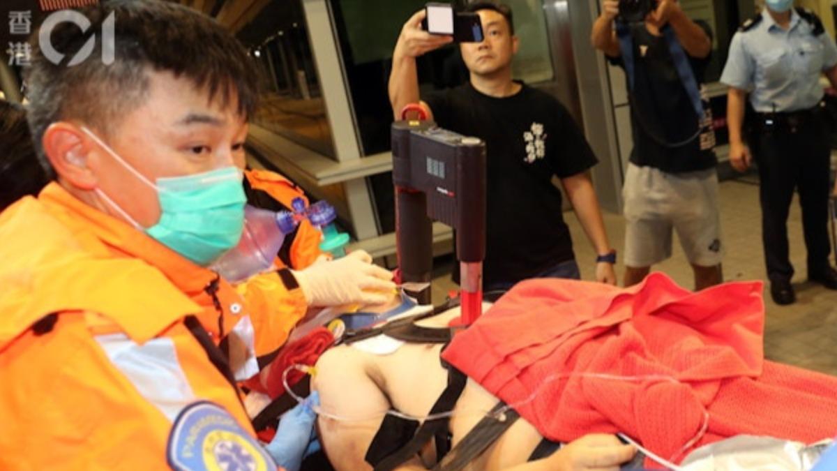 阿聯酋貨機事故釀2死！喪命地勤約30及40歲　地勤車被撞落海