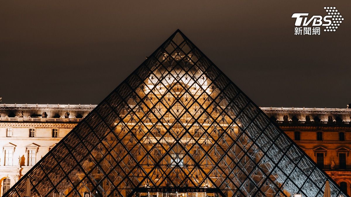 羅浮宮竊盜案！館長坦言「監控非常不足」：觸發警報才知被入侵