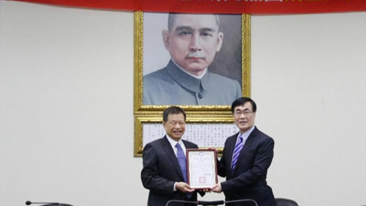 曾任國民黨中常委！台商傳奇「鎢鋼大王」廖萬隆病逝　享壽77歲