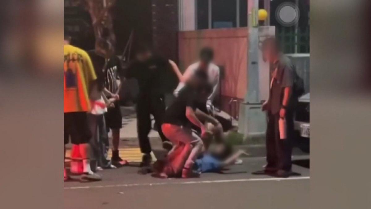 獨家／網友約歡唱疑「餐費談不攏」！40歲男遭3男狂毆　門牙斷裂