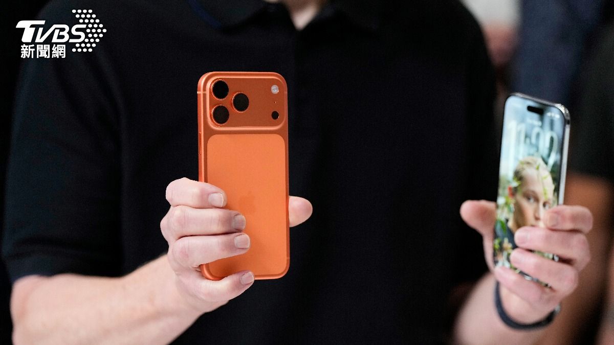 iPhone 17宇宙橙爆褪色災情　蘋果警告1件事別做