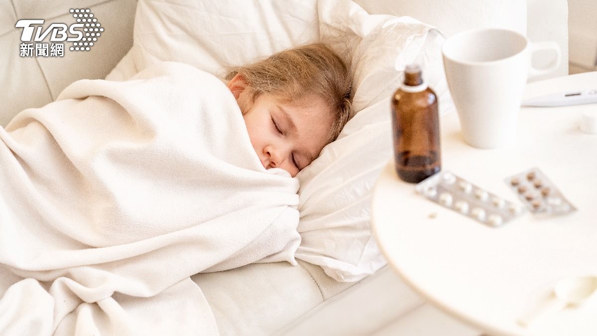 面對腸病毒不要掉以輕心!醫生提醒「出現這4症狀」應立即就醫