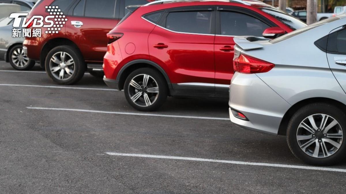 車底盤放AirTag!美搶匪埋伏追蹤夫妻返家 持槍威脅拖到車庫