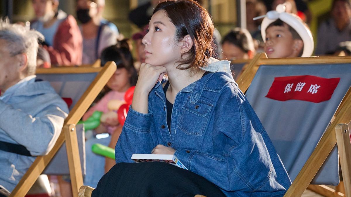 許不了離世40年「優雅女兒罕現身」含淚感動致詞 朱延平曝光片場遺願