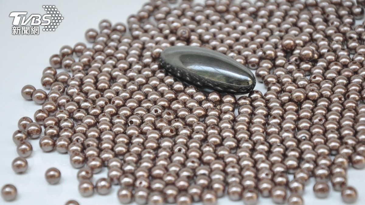 紐西蘭男童狂吞「100顆磁鐵」!腸道穿孔壞死 醫師急切保命