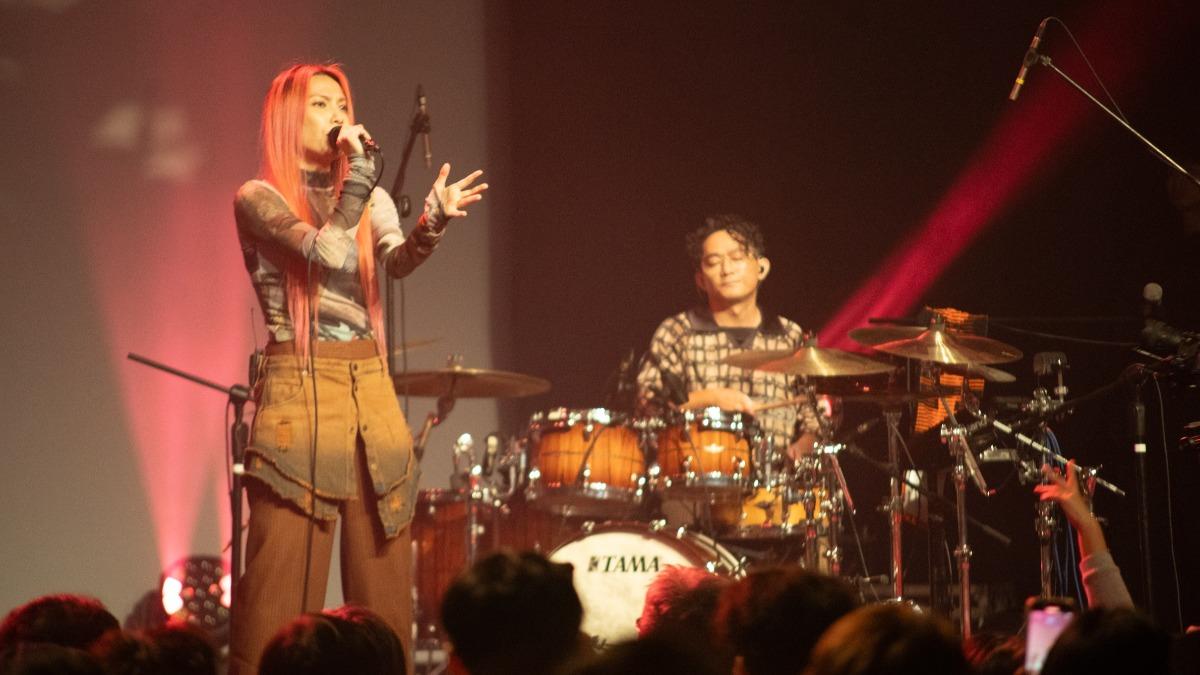 Tizzy Bac主唱出道被嫌名字超普通 霸氣回應:沒想過改藝名