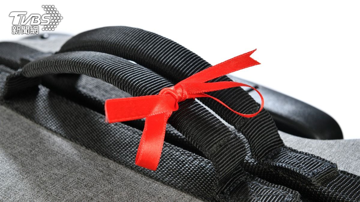 轉機掛「這款」護身符 出差國人遭德國海關攔查