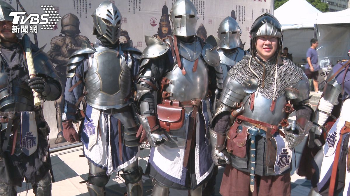 世紀帝國真人版!鈴蘭通納涼祭驚見「多國古代戰士」 一身裝備最貴破10萬