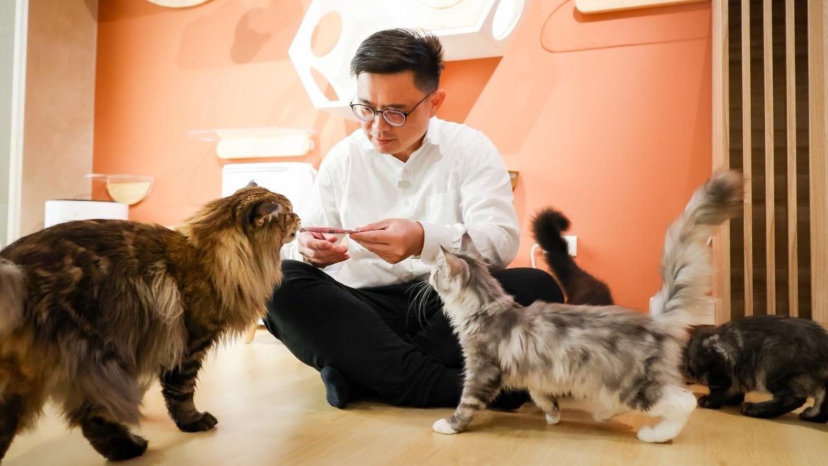 拚高雄市長 賴瑞隆欲打造「毛經濟」增設30座寵物公園