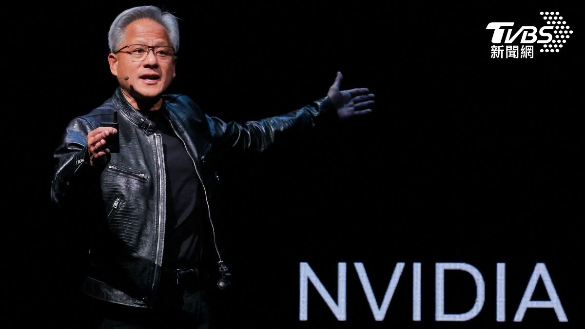 輝達Blackwell訂單達5千億美元 黃仁勳致謝台積電、鴻海