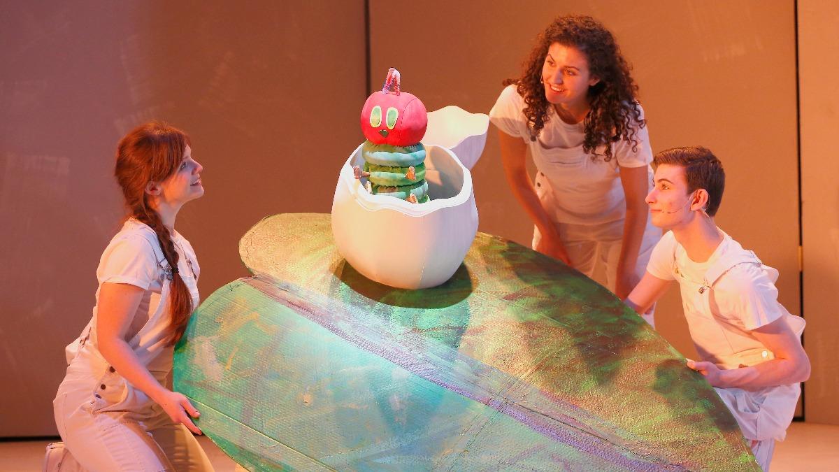 票房沸騰緊急加場！《好餓的毛毛蟲秀》登台　45分鐘零冷場