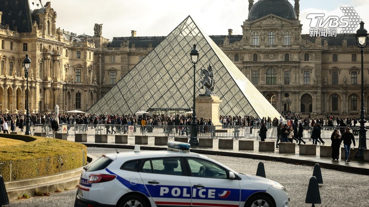 快訊/羅浮宮竊案又逮捕5名嫌犯 目前共逮7名嫌犯