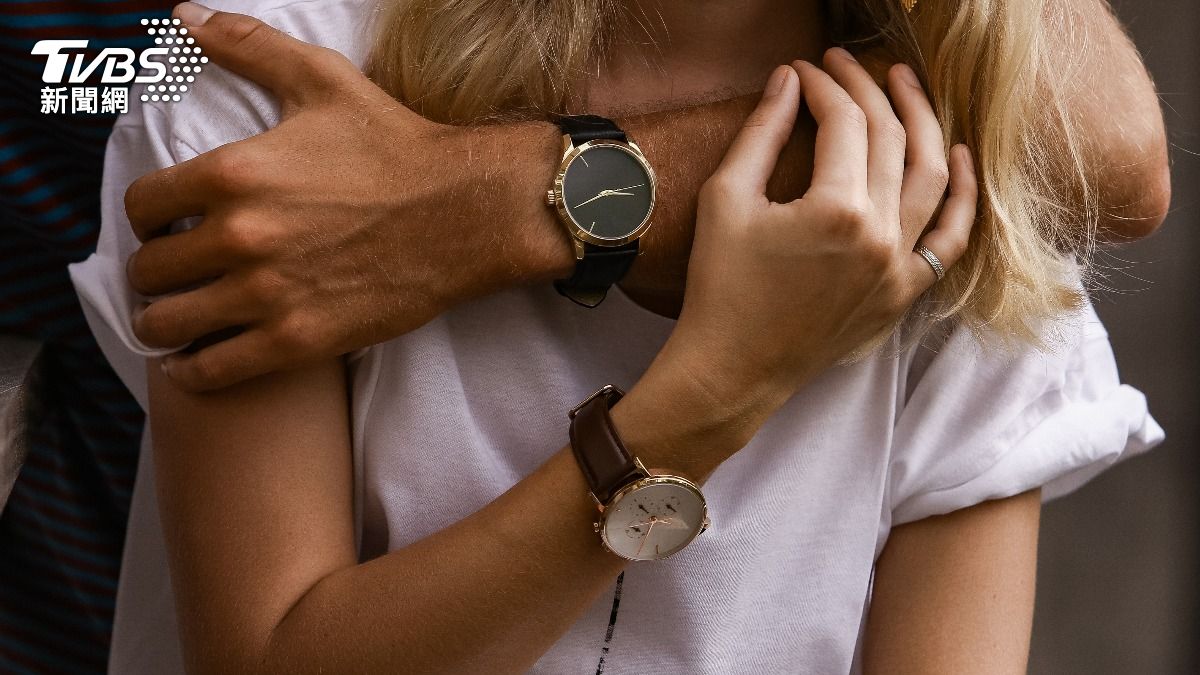 網友熱議TOP5情侶飾品揭曉!手鍊「守戀」成低調放閃首選